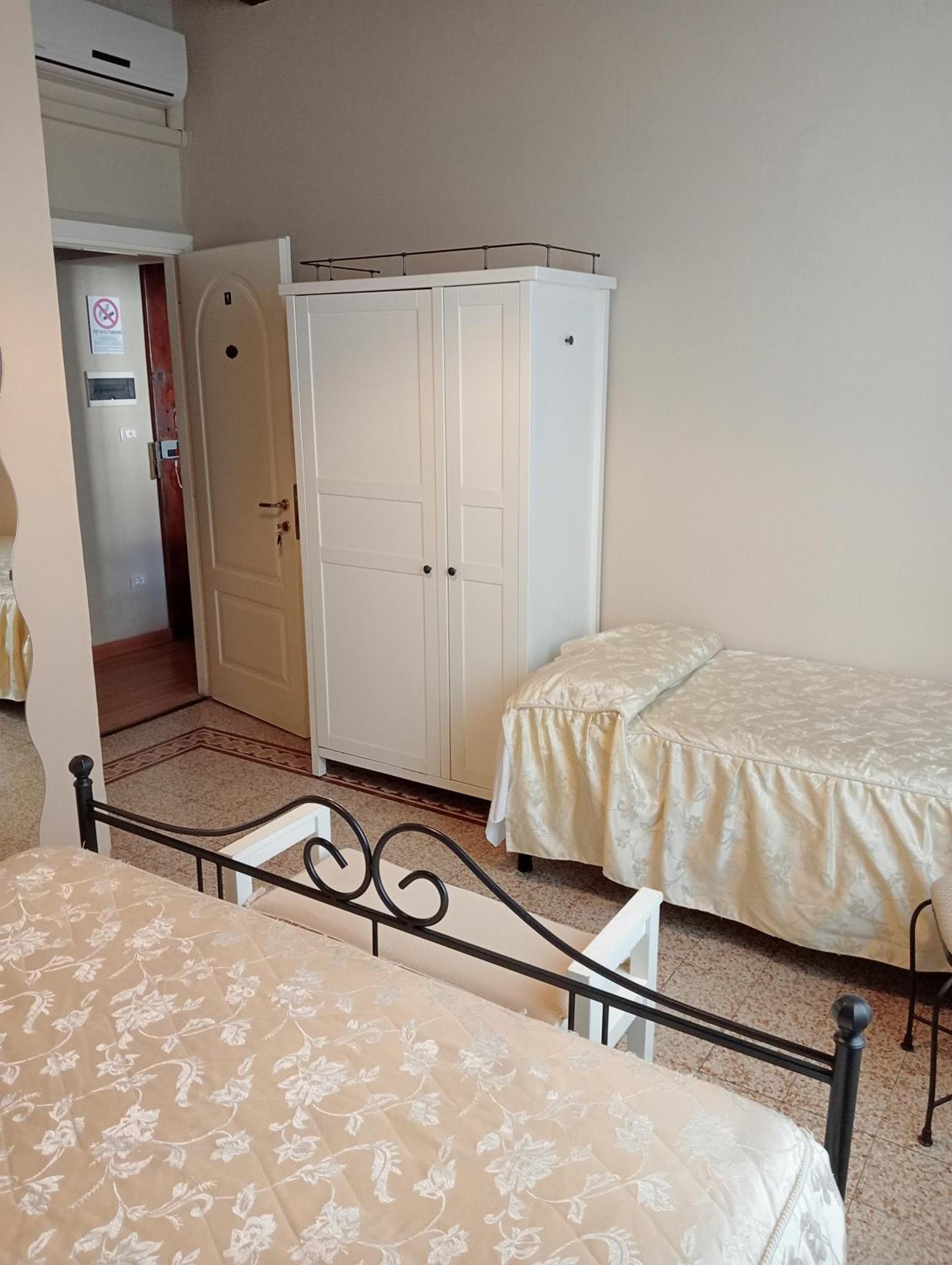 Buonanotte Rooms Lucques Extérieur photo